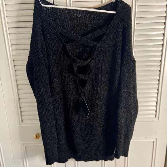 Hi lo Long sleeve sweater - Picture 6 of 7